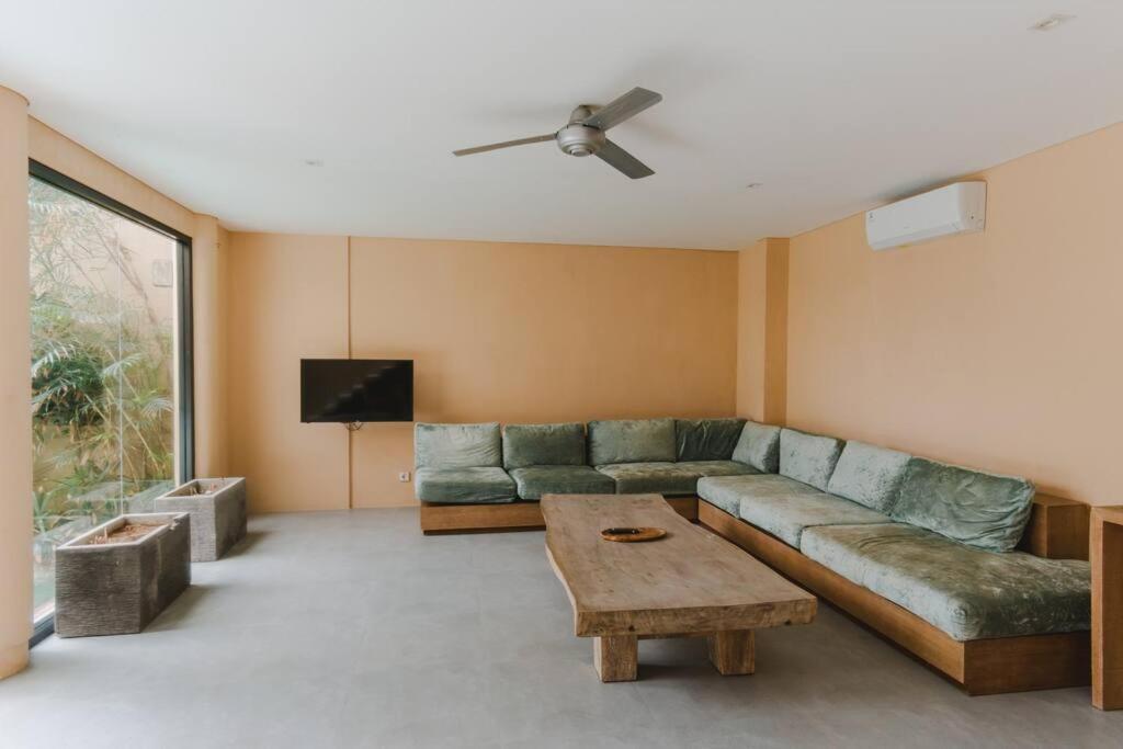 Biku Villa Seminyak (Bali)